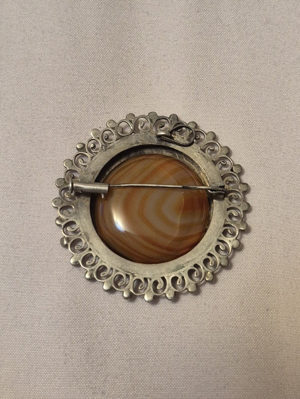 Vintage Egyptian Revival Pharaoh Brooch Pendant Agate Cabochon Silver Tone - Picture 2 of 3